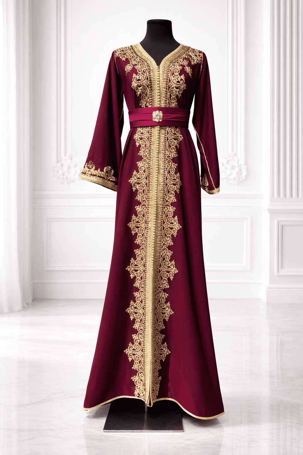 Caftan bordeaux et or